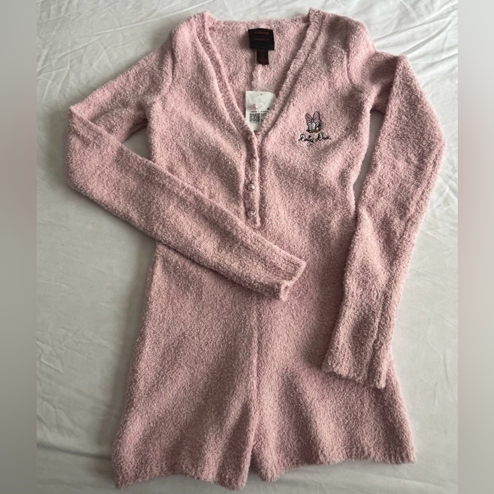 ✨Women's Disney Daisy Duck Pink Sleepwear Romper✨